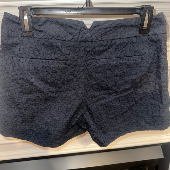 Banana Republic Pants - Women’s Banana Republic navy shorts size 2